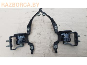Петля крышки багажника Audi A4 (B7)