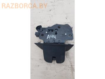 Замок крышки багажника Audi A4 (B7)