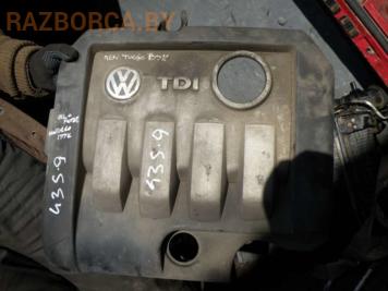 Декоративная крышка двигателя Volkswagen TOURAN