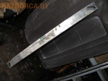 Усилитель бампера перед Nissan Primera P12