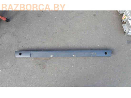 Накладка на бампер SEAT Alhambra 2001-> Накладка на бампер SEAT Alhambra 2001->