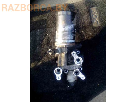 Кронштейн масляного фильтра Volkswagen Passat B5 Кронштейн масляного фильтра Volkswagen Passat B5