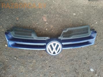 Решетка радиатора Volkswagen Golf 5
