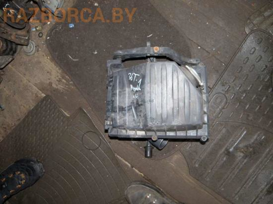 Корпус воздушного фильтра Opel Meriva A