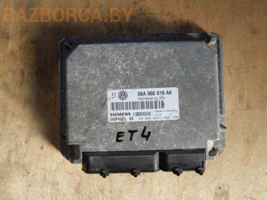 Блок управления двигателем Volkswagen Golf 4 Блок управления двигателем Volkswagen Golf 4