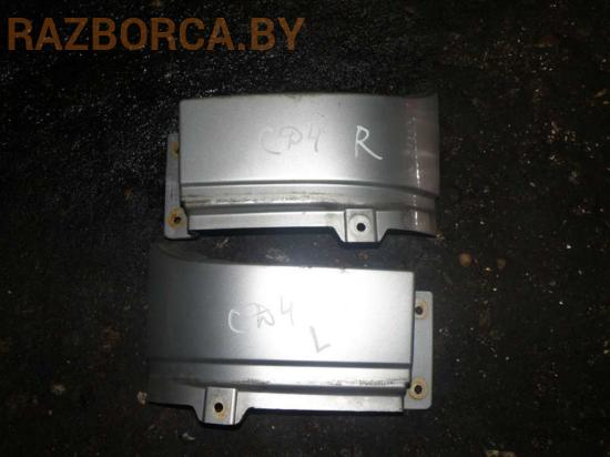 Накладка под фонарь правый Opel Zafira A Накладка под фонарь правый Opel Zafira A