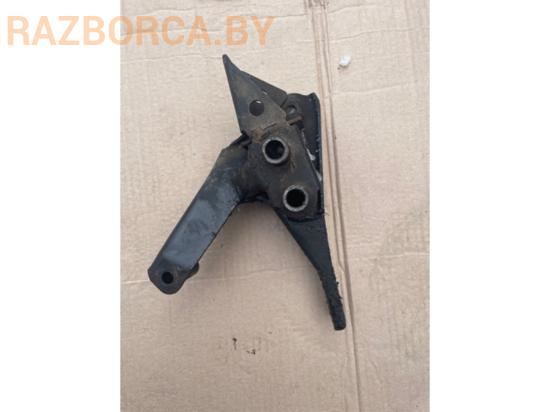 Кронштейн Nissan Almera Tino Кронштейн Nissan Almera Tino