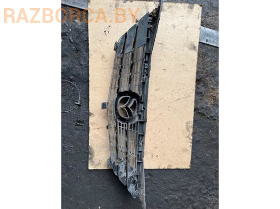 Решетка радиатора Mazda 626 V(GF) -2002 Решетка радиатора Mazda 626 V(GF) -2002