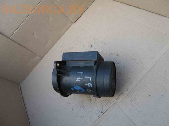 Расходомер воздуха Volkswagen Golf 4 Расходомер воздуха Volkswagen Golf 4