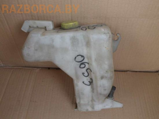 Бачок расширительный Nissan Primera P12 Бачок расширительный Nissan Primera P12