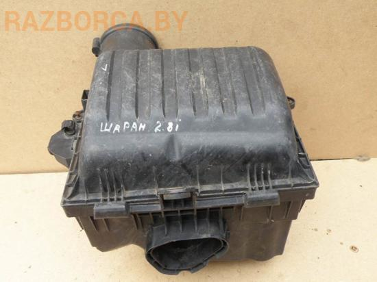 Корпус воздушного фильтра Volkswagen Sharan ->2000