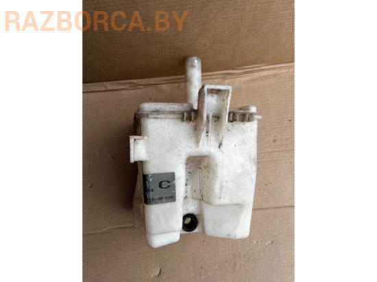 Бачок омывателя Nissan Primera P11 Бачок омывателя Nissan Primera P11