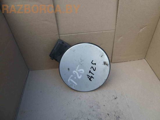 Лючок бензобака Volkswagen Passat B5 Лючок бензобака Volkswagen Passat B5