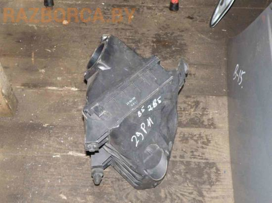 Корпус воздушного фильтра Volkswagen Passat B5 GP