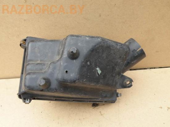 Корпус воздушного фильтра Nissan X-Trail (T30)