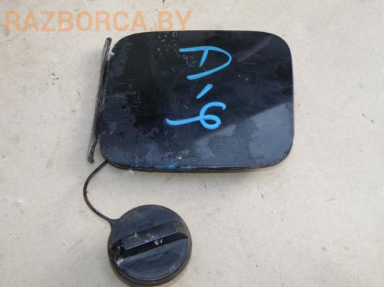 Лючок топливного бака Nissan Almera Tino Лючок топливного бака Nissan Almera Tino