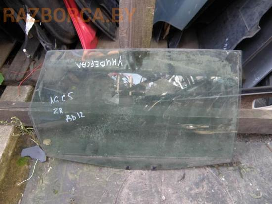 Стекло заднее R Audi A6 (C5) Стекло заднее R Audi A6 (C5)