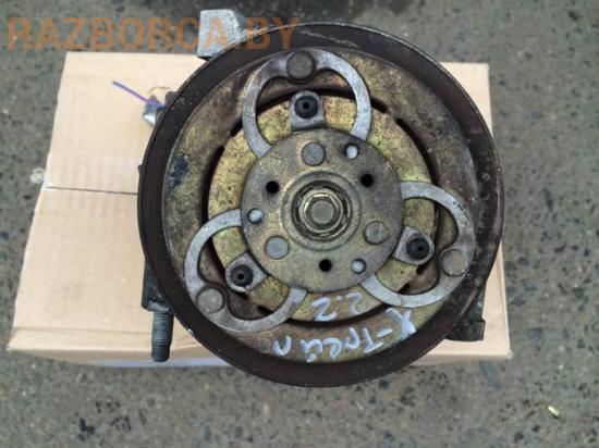 Компрессор кондиционера Nissan X-Trail (T30) Компрессор кондиционера Nissan X-Trail (T30)