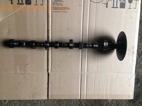 Распредвал Nissan Primera P12