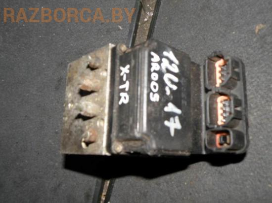 Блок АБС Nissan X-Trail (T30) Блок АБС Nissan X-Trail (T30)