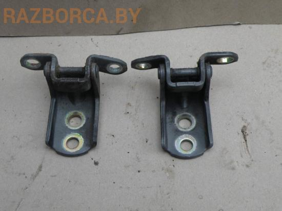 Петля двери Nissan X-Trail (T30) Петля двери Nissan X-Trail (T30)