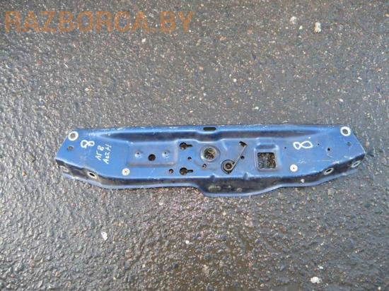 Планка под капот Opel Astra H