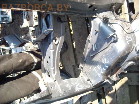 Лонжерон передний L Audi A6 (C5) Лонжерон передний L Audi A6 (C5)