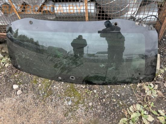 Стекло заднее Renault Laguna 1 Стекло заднее Renault Laguna 1