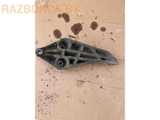 Кронштейн Opel Vectra B Кронштейн Opel Vectra B