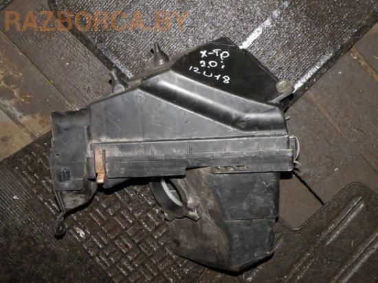 Корпус воздушного фильтра Nissan X-Trail (T30)