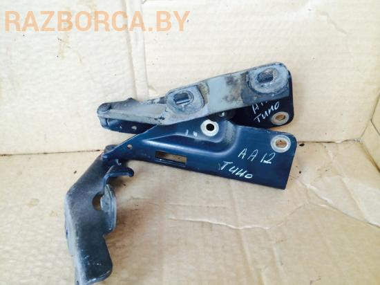 Петля капота Nissan Almera Tino Петля капота Nissan Almera Tino