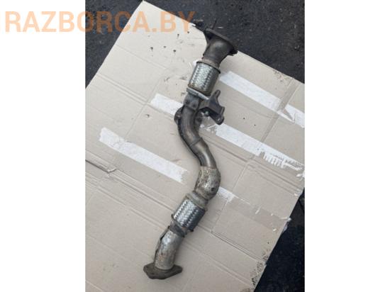 Труба приемная глушителя Nissan X-Trail (T30) Труба приемная глушителя Nissan X-Trail (T30)