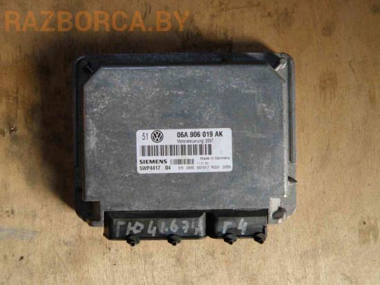 Блок управления двигателем Volkswagen Golf 4