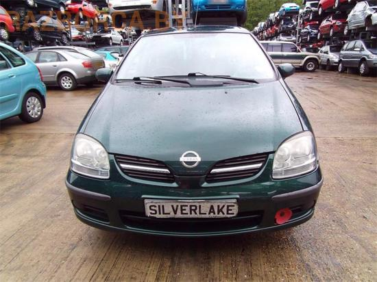 Автомобиль Nissan Almera Tino