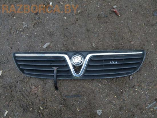 Решетка радиатора Opel Zafira A