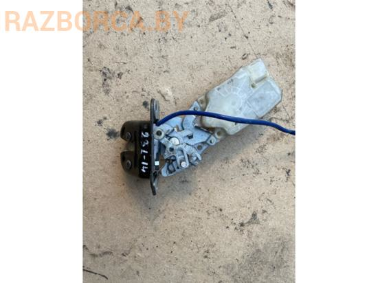 Замок крышки багажника Nissan X-Trail (T30) Замок крышки багажника Nissan X-Trail (T30)