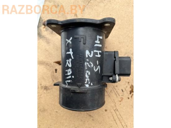 Расходомер воздуха Nissan X-Trail (T30) Расходомер воздуха Nissan X-Trail (T30)