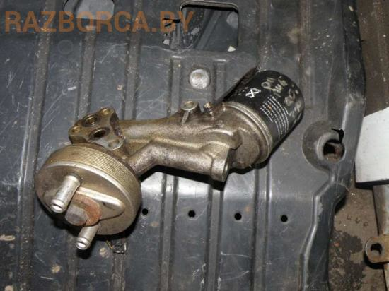 Кронштейн масляного фильтра Nissan Primera P11