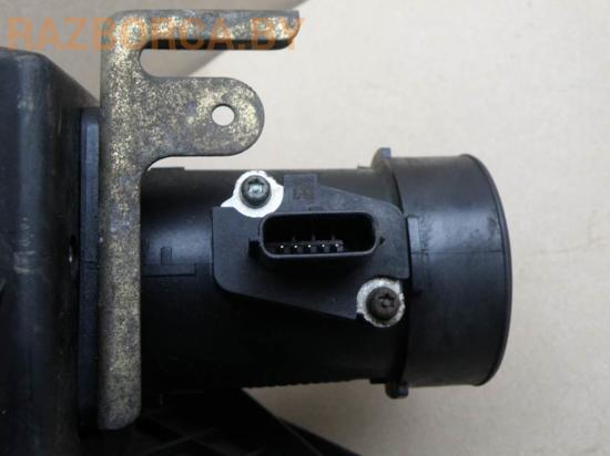 Расходомер воздуха Nissan X-Trail (T30) Расходомер воздуха Nissan X-Trail (T30)