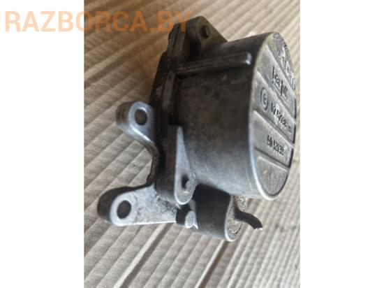 Насос вакуумный Opel Zafira A Насос вакуумный Opel Zafira A