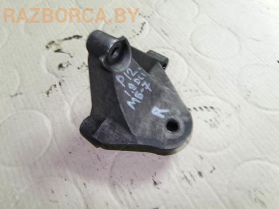 Кронштейн Nissan Primera P12 Кронштейн Nissan Primera P12