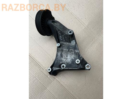 Кронштейн кондиционера Opel Zafira A Кронштейн кондиционера Opel Zafira A