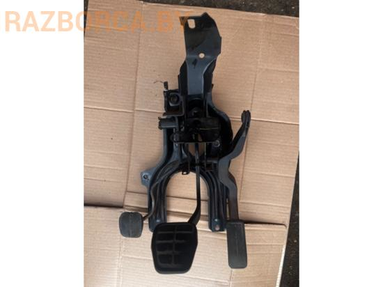 Узел педальный Volkswagen Golf 2 Узел педальный Volkswagen Golf 2