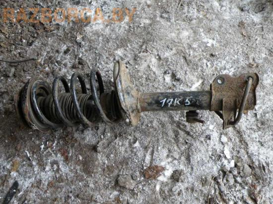 Стойка задняя Nissan X-Trail (T30) Стойка задняя Nissan X-Trail (T30)