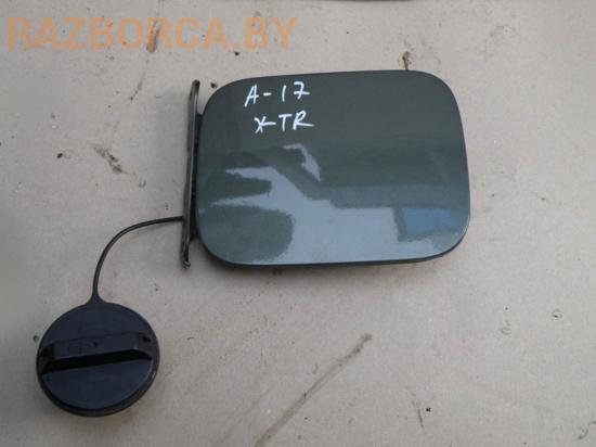 Лючок топливного бака Nissan X-Trail (T30)