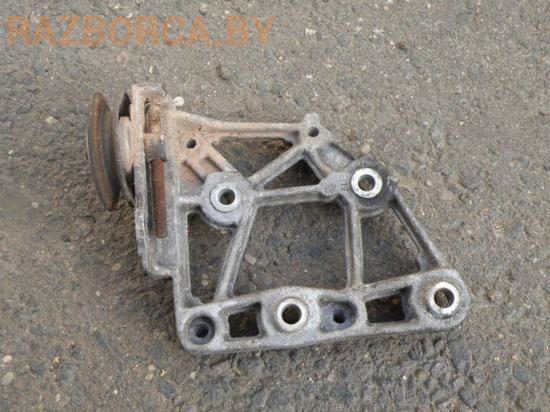 Кронштейн кондиционера Nissan Primera P12 Кронштейн кондиционера Nissan Primera P12