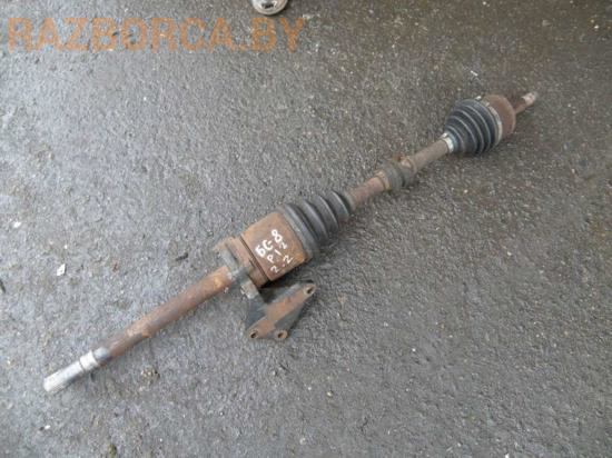 Полуось передняя R Nissan Primera P12