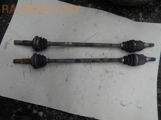 Полуось задняя Nissan X-Trail (T30) Полуось задняя Nissan X-Trail (T30)