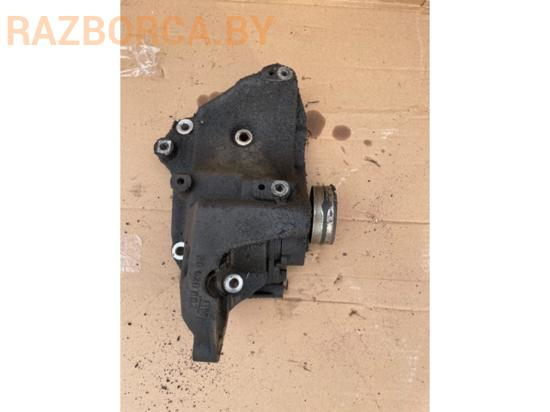 Кронштейн кондиционера Opel Vectra B Кронштейн кондиционера Opel Vectra B