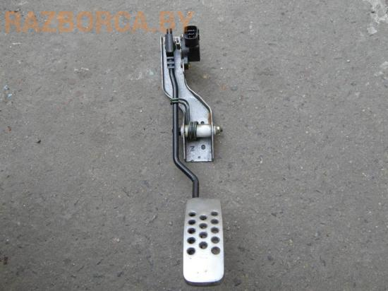 Педаль газа Nissan X-Trail (T30) Педаль газа Nissan X-Trail (T30)